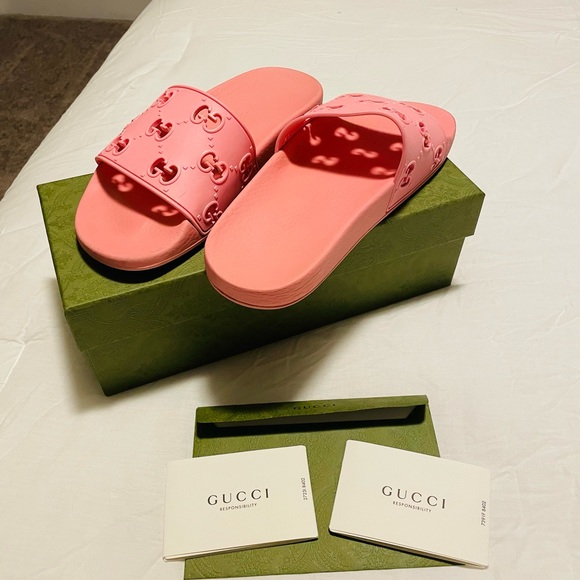 Gucci rubber slides size 40 for sale - Picture 1 of 4